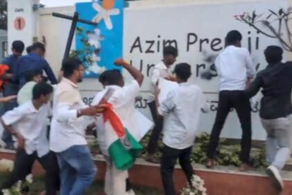 बंगलूरू: - बंगलूरू: अजीम प्रेमजी विश्वविद्यालय में ABVP के विरोध के बाद केस दर्ज, सोशल मीडिया पोस्ट से उपजा विवाद