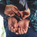 CBI: - CBI: दुबई से भारत लाया गया फरार अपराधी, आंध्र पुलिस के हवाले किया; जारी था इंटरपोल रेड नोटिस