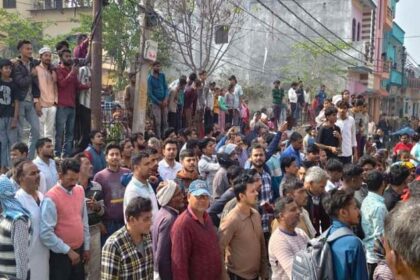 Moradabad: - Moradabad: रिहायशी इलाके में घुसा तेंदुआ, बाथरूम में बंद कर परिवार ने बचाई जान, मोहल्ले में लोगों की लगी भीड़