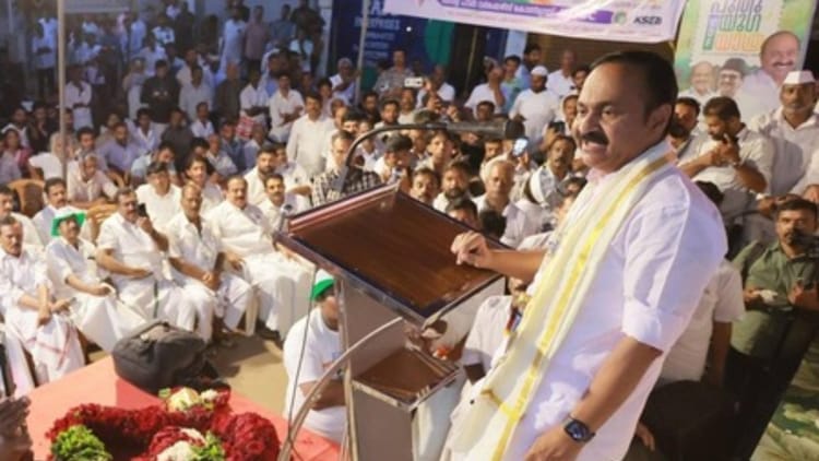 Kerala - Kerala Elections: केरल चुनाव से पहले कांग्रेस की तैयारी तेज, 20 मौजूदा विधायकों को दोबारा मिल सकता है टिकट!