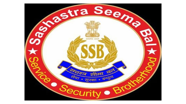 SSB: - SSB: एसएसबी के आईजी का अनूठा फरमान, उनके चेंबर में बिना अनुमति डीआईजी/कमांडेंट/अस्पताल स्टाफ की 'नो एंट्री'