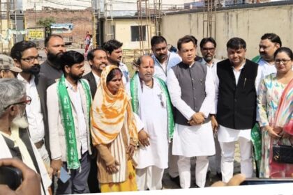 Lakhimpur - Lakhimpur Kheri News: संगठन विस्तार पर जोर, कार्यकर्ताओं को सौंपे गए मनोनयन पत्र