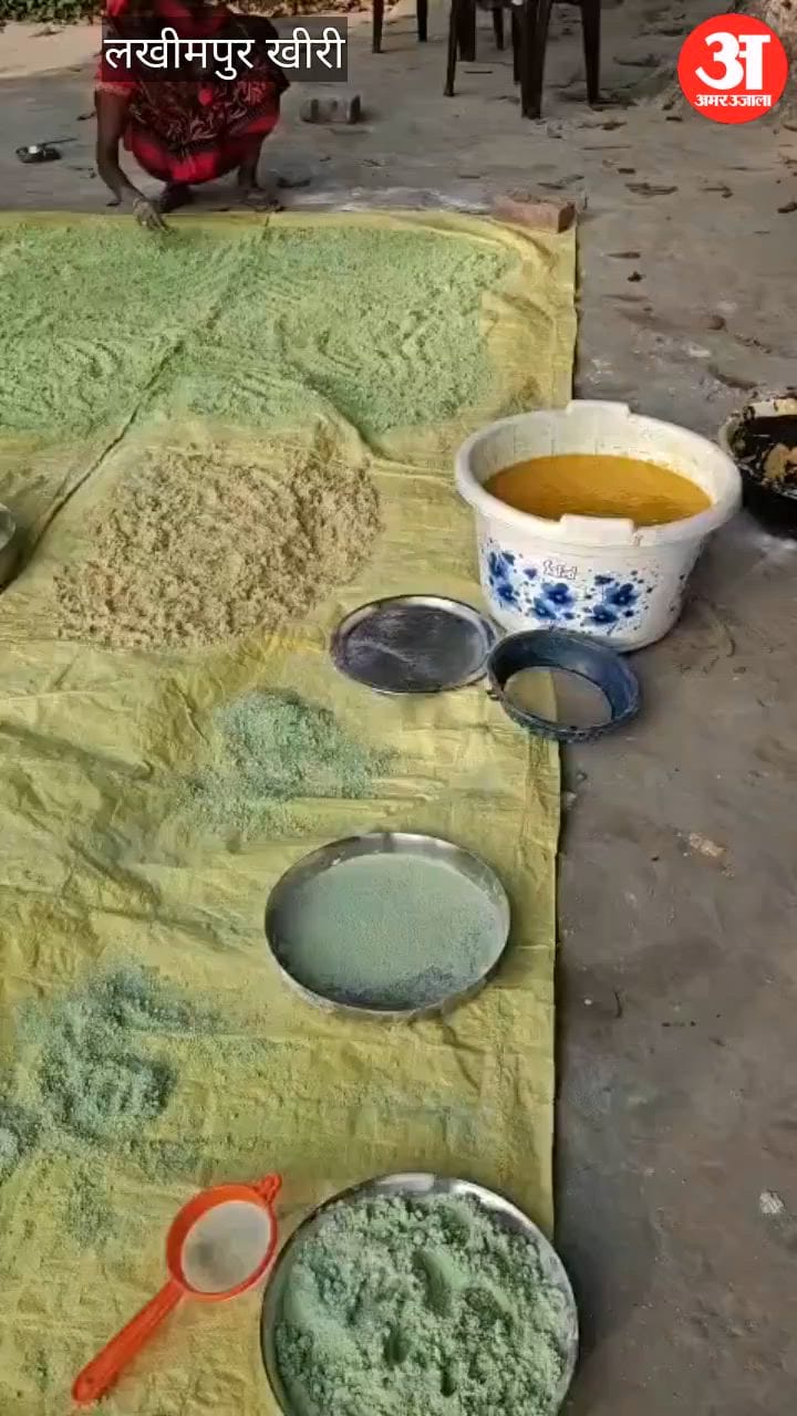 Video: - Video: लखीमपुर खीरी में मंदिरों के चढ़े फूलों से तैयार हो रहा गुलाल, होली पर खूब हो रही बिक्री