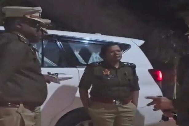 UP News: - UP News: लखीमपुर खीरी में दिव्यांग किशोरी से दरिंदगी, पुलिस मुठभेड़ में एक आरोपी को लगी गोली, दूसरे की तलाश