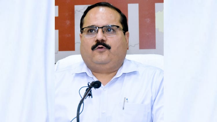 SIR in - SIR in UP: मतदाताओं की रेटिंग में यूपी अव्वल, शिकायतों के निस्तारण में चौथे स्थान पर