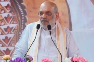 Amit - Amit Shah: अमित शाह का दावा- बंगाल में तुष्टिकरण से विकास नहीं हो सकता, आठ लाख करोड़ के कर्ज में डूबा है राज्य