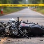 मातम - मातम में बदलीं खुशियां: बाइक सवार दो दोस्तों की हादसे में मौत, तीसरा गंभीर; 11 दिन पहले ही हुई थी छोटे की शादी