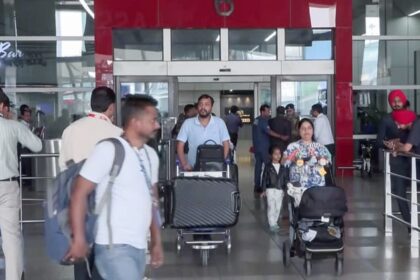 'हर तरफ - 'हर तरफ मिसाइलें, सहम गए थे बच्चे': हमलों के बीच कैसे बीते खौफनाक दिन; मस्कट से लौटे भारतीयों ने सुनाई दास्तां