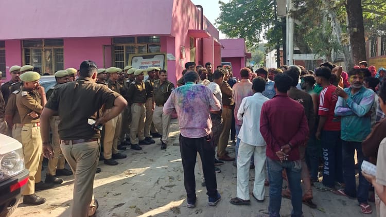 UP: होली - UP: होली के दिन खून-खराबा, युवक की सीने में गोली मारकर हत्या, तीन नामजद आरोपियों पर प्राथमिकी दर्ज