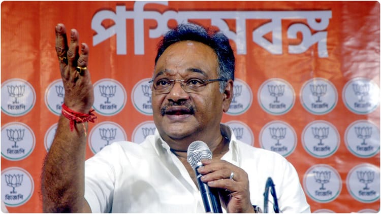 Bengal: - Bengal: 'पिछले तीन वर्षों में बंगाल में मारे गए दूसरे राज्यों से ज्यादा मुसलमान', सामिक भट्टाचार्य का दावा