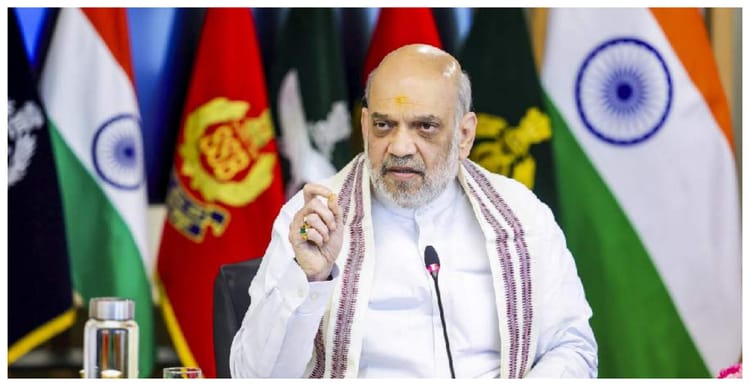 बंगाल - बंगाल में 45 दिन का वादा बना मुद्दा: सातवां वेतन आयोग लागू करने की घोषणा पर घमासान, जानें अमित शाह ने क्या कहा