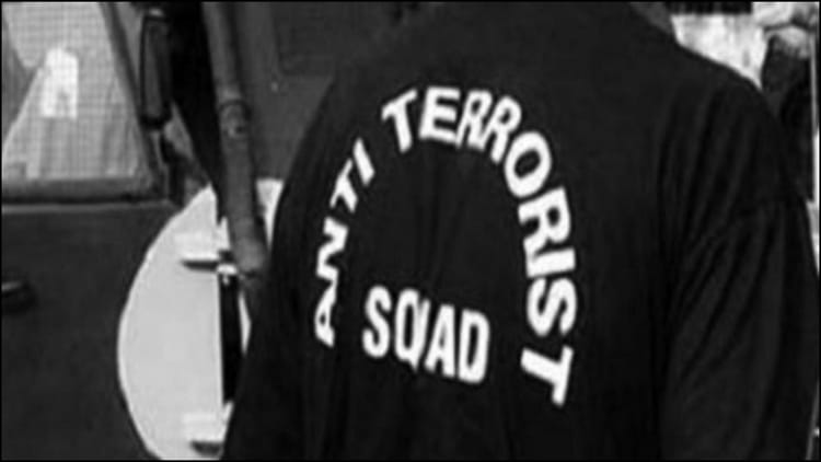 Maharashtra: - Maharashtra: मुंबई में ATS की बड़ी कार्रवाई, इंजीनियरिंग छात्र आतंकी नेटवर्क से जुड़ होने के आरोप में गिरफ्तार