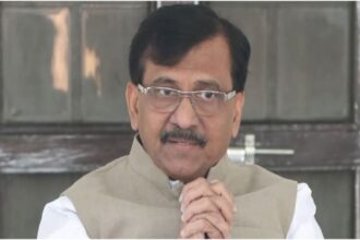 रूसी - रूसी तेल खरीद पर अमेरिकी मंजूरी: संजय राउत ने केंद्र सरकार को घेरा; विपक्षी नेताओं ने भी दागे तीखे सवाल