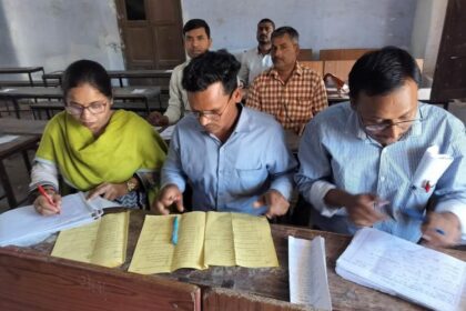 यूपी - यूपी बोर्ड: कॉपियों का मूल्यांकन 18 मार्च से, एक दिन में 45 आंसरशीट जांच सकेंगे शिक्षक; जानिए पूरा कार्यक्रम