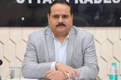 UP: एसआईआर - UP: एसआईआर की परीक्षा में नोटिस पाने वाले 2.80 करोड़ मतदाता पास, दूसरों के आवेदन पर अभी तक कटे मात्र 7820 नाम