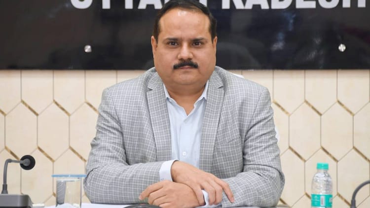 UP: एसआईआर - UP: एसआईआर की परीक्षा में नोटिस पाने वाले 2.80 करोड़ मतदाता पास, दूसरों के आवेदन पर अभी तक कटे मात्र 7820 नाम