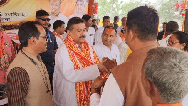 बंगाल - बंगाल में परिवर्तन यात्रा: भाजपा समर्थकों की भीड़ उमड़ी, विपक्षी दल का दावा- चुनाव के बाद होगा सत्ता परिवर्तन