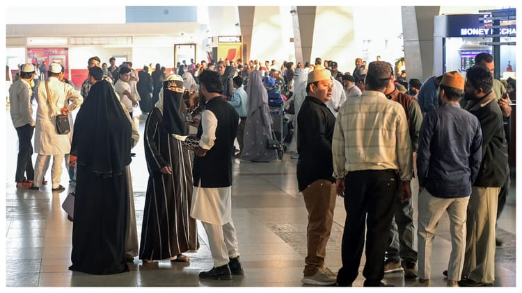 West - West Asia Crisis: पश्चिम एशिया संकट गहराया, कतर से 1,000 से अधिक भारतीय नागरिकों को सुरक्षित निकाला गया