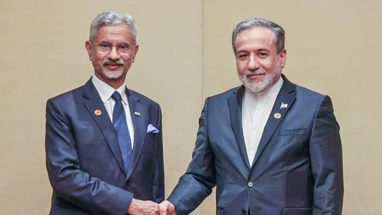 West - West Asia Crisis: तेल-गैस आपूर्ति संकट के बीच जयशंकर ने ईरानी विदेश मंत्री से बात की, इस मुद्दे पर बनी सहमति