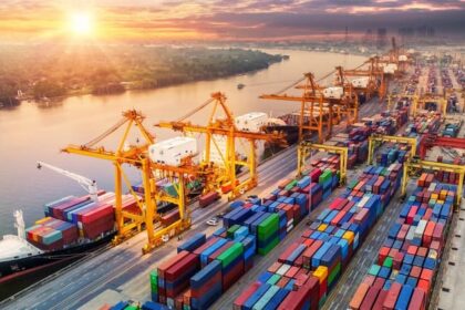 Iran-Israel - Iran-Israel War: होर्मुज बंद, व्यापार डुबो रहे लौटते जहाज; तीन हजार करोड़ के उत्पादों के निर्यात पर संकट