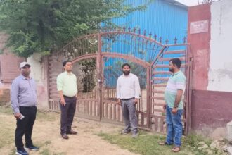 Lakhimpur - Lakhimpur Kheri News: सुबह के वक्त पकड़ी बिजली चोरी, 49 लोगों पर एफआईआर दर्ज