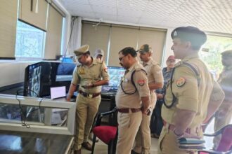 यूपी - यूपी एसआई भर्ती परीक्षा: दो दिन की भर्ती परीक्षा आज से, अभ्यर्थियों को चप्पल पहनकर आने की सलाह