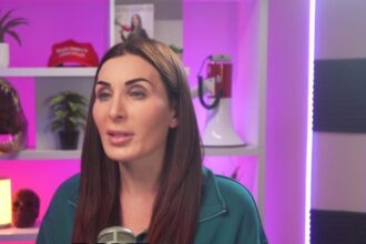 मुझे - मुझे ऐसा नहीं कहना चाहिए था: ट्रंप समर्थक लॉरा लूमर ने मांगी माफी, भारत विरोधी टिप्पणियों पर रखी अपनी बात