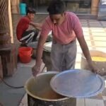 Lakhimpur - Lakhimpur Kheri: एलपीजी की किल्लत से शादी की दावत फीकी, व्यंजनों में की गई कटौती