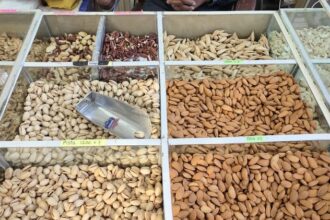 Lakhimpur - Lakhimpur Kheri News: ईरान संकट का असर, पिस्ता के दाम में सबसे ज्यादा उछले