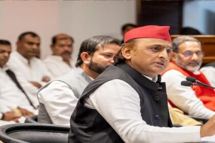 Lucknow: - Lucknow: अखिलेश ने कहा- भारत को इस युद्ध के खिलाफ खड़ा होना चाहिए था, विदेश नीति में पूरी तरह फेल हुई सरकार