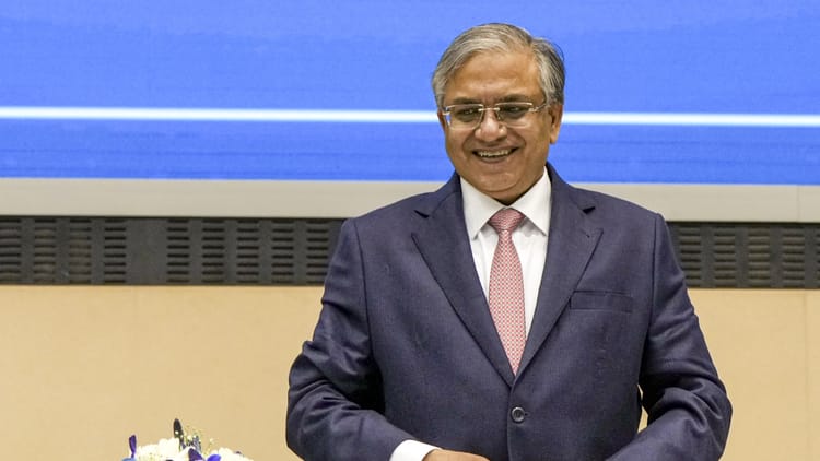 Gyanesh - Gyanesh Kumar: विपक्ष के अविश्वास प्रस्ताव पर ज्ञानेश कुमार ने साधी चुप्पी, पक्षपात के आरोपों पर कही यह बात