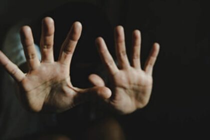 UP: दुष्कर्म - UP: दुष्कर्म पीड़िता पर जानलेवा हमला, गंभीर घायल, समझौते के लिए दबाव बना रहा था जेल से बाहर आया आरोपी