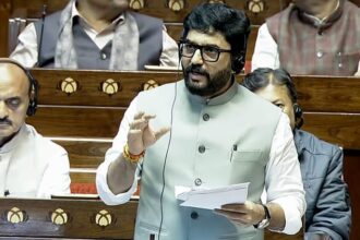 Rajya - Rajya Sabha: 176 विमानों में नहीं फ्लाइट डाटा व कॉकपिट वॉइस रिकॉर्डर, सरकार ने संसद में दी जानकारी