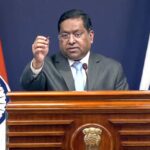 'US में - 'US में मंदिरों पर हो रहे हमलों पर दें ध्यान': भारत ने खारिज की अमेरिकी आयोग की रिपोर्ट, MEA ने दिया कड़ा जवाब