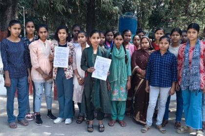 Lakhimpur - Lakhimpur Kheri News: उपस्वास्थ्य केंद्र की बाउंड्री बनवाने की मांग