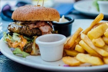 अल्ट्रा-प्रोसेस्ड - अल्ट्रा-प्रोसेस्ड फूड कर रहा हड्डियों को कमजोर, हिप फ्रैक्चर का खतरा; कई गंभीर बीमारियों का भी बन रहा कारण