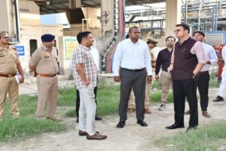 HPCL - HPCL Murder Case: एसआईटी बदायूं पहुंची, प्लांट में घटनास्थल का निरीक्षण कर सुरक्षाकर्मियों से की पूछताछ