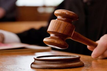 गुजरात: - गुजरात: ऊना में दलितों की पिटाई के मामले में आठ साल बाद कोर्ट का फैसला; पांच दोषियों को 5 साल की जेल, 35 बरी