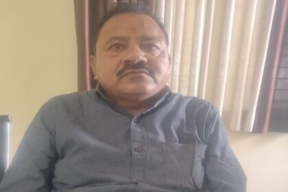 Rampur: - Rampur: दस हजार की रिश्वत लेता यूपी पुलिस का दरोगा गिरफ्तार, महिला अफसर ने मिशन शक्ति केंद्र के कमरे में पकड़ा