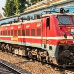 UP: रेलवे - UP: रेलवे ने चलाया विशेष चेकिंग अभियान, 21 ट्रेनों में 112 यात्री बेटिकट पकड़े, जुर्माना वसूला