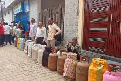 Lakhimpur - Lakhimpur Kheri News: स्टॉक पूरा, वितरण व्यवस्था अधूरी... उपभोक्ता परेशान