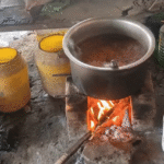 गैस सिलिंडर - गैस सिलिंडर का संकट बरकरार: लोग लंबी कतारों में खड़े होने को मजबूर, कई ढाबे-होटल बंद होने की कगार पर