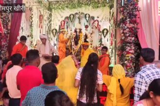 Lakhimpur - Lakhimpur Kheri: नवरात्र के पहले दिन संकटा देवी के दर्शन के लिए उमड़े भक्त, जानिए मंदिर की मान्यता