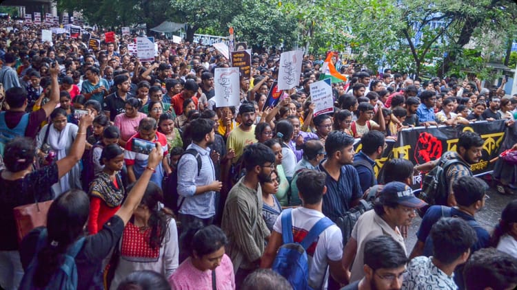 'मैं - 'मैं उम्मीदवार बनना चाहती हूं': BJP की टिकट पर चुनाव लड़ सकतीं हैं RG कर पीड़िता की मां, कैसे जाएंगी विधानसभा?