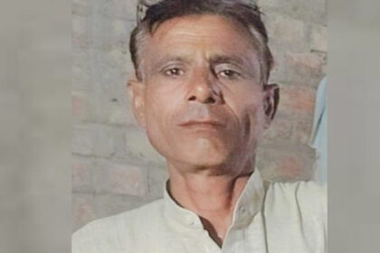 Kannauj: - Kannauj: आलू के दाम गिरने से किसान ने खेत में फंदा लगाकर दी जान, मचा कोहराम