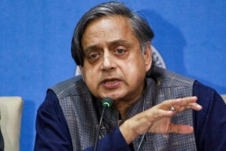 Kerala - Kerala Assembly Election: ' केरल को लॉटरी और शराब पर निर्भर नहीं रखा जा सकता', थरूर ने LDF पर साधा निशाना