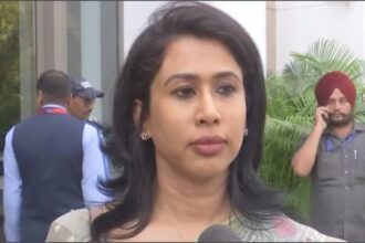 Kerala - Kerala Polls: केरल चुनाव से पहले कांग्रेस में असंतोष, शमा मोहम्मद की राहुल गांधी से अपील- महिलाओं को न्याय कब?