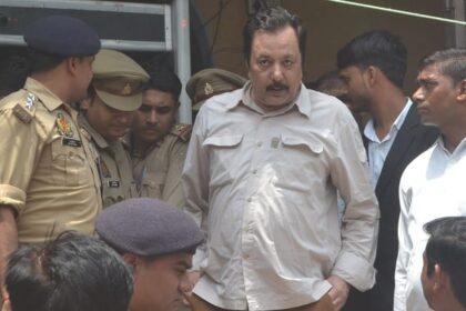 Kanpur: - Kanpur: 2.5 करोड़ की रंगदारी और पाक्सो का जाल, अखिलेश दुबे की जमानत खारिज, अब सुप्रीम कोर्ट पर टिकी उम्मीद