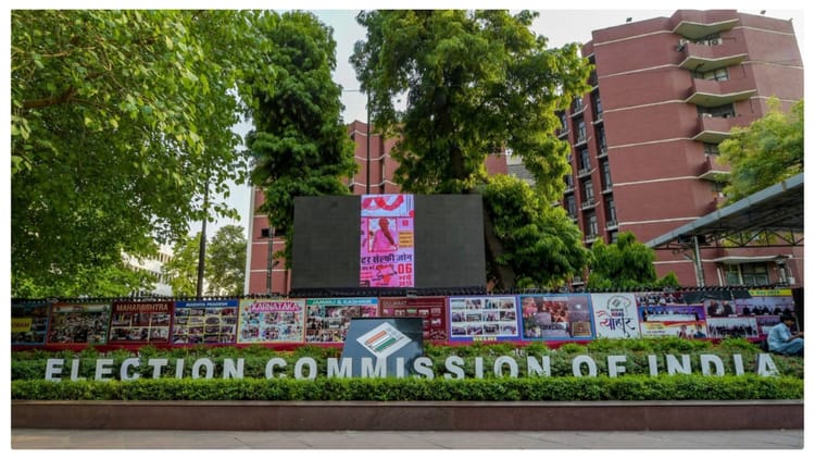ECI On - ECI On Political Advertisement: बिना जांच के चुनावी प्रचार पर सख्ती, सोशल मीडिया पर भी चुनाव आयोग की कड़ी नजर