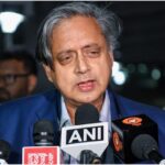 Rupee: - Rupee: रुपये की गिरावट पर थरूर का केंद्र सरकार पर निशाना, बोले- दिखाएं UPA की आलोचनाओं को वापस लेने की शालीनता